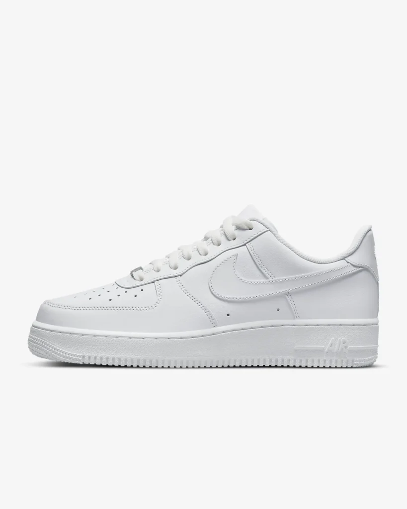 Nike Air Force 1 White 819x1024